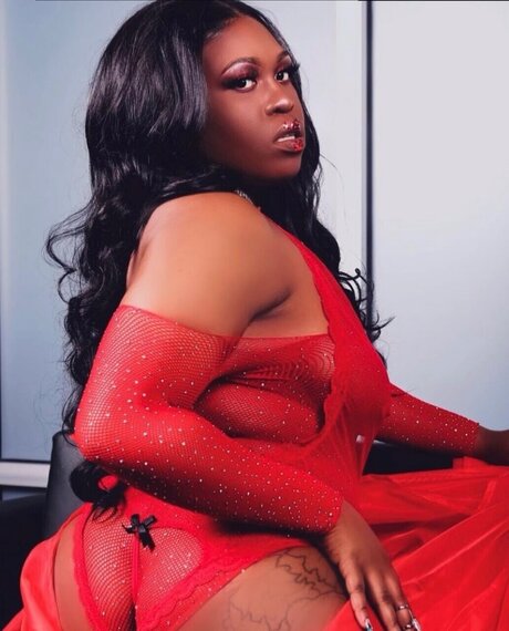 Maev xBeauty only fans sex