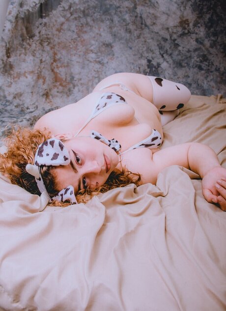 Tory Saavedra nude only fans