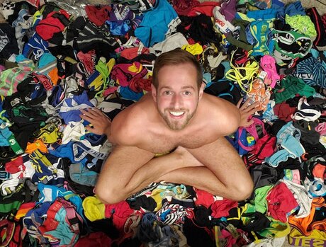 Beau Briefs onlyfans creator