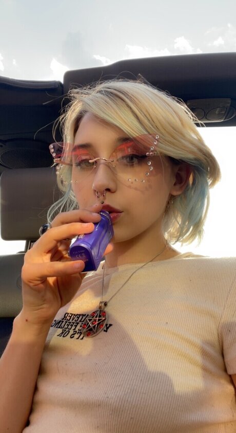 Phoebe Bombay leaked onlyfans free