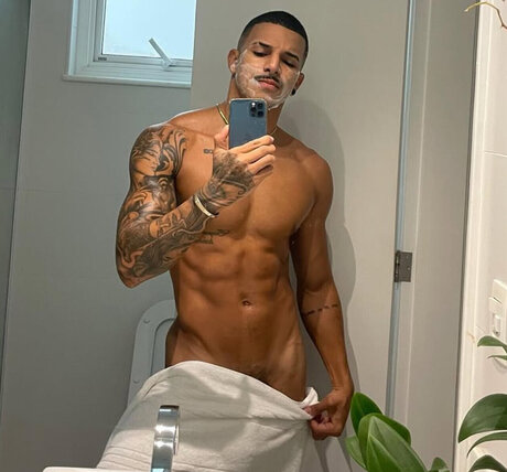 Lenisson B onlyfans leams