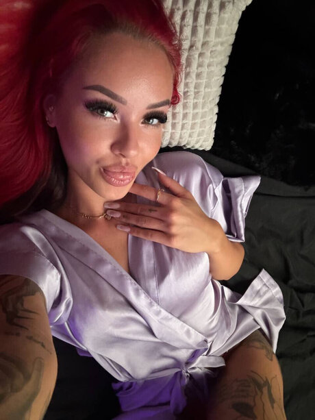 Hannah Feuer_ tits onlyfans