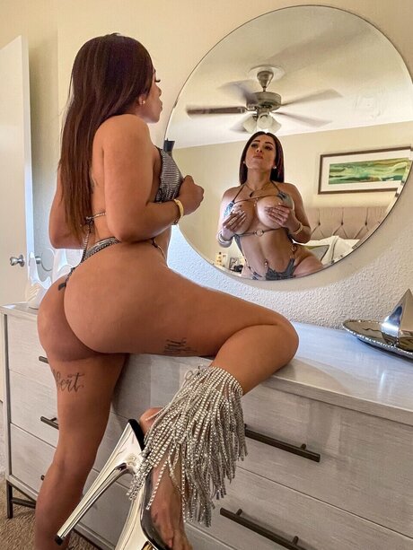 Golden Diamond onlyfans photo