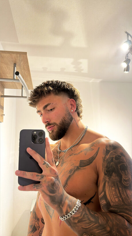 SAM nudes onlyfans leak