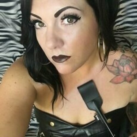 Mistress Rayven Renae onlyfans nsfw