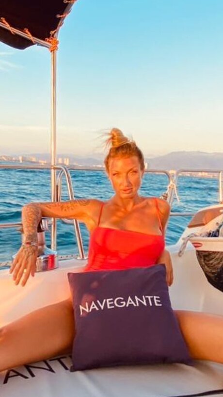 Tiffany Fox_ onlyfans tits