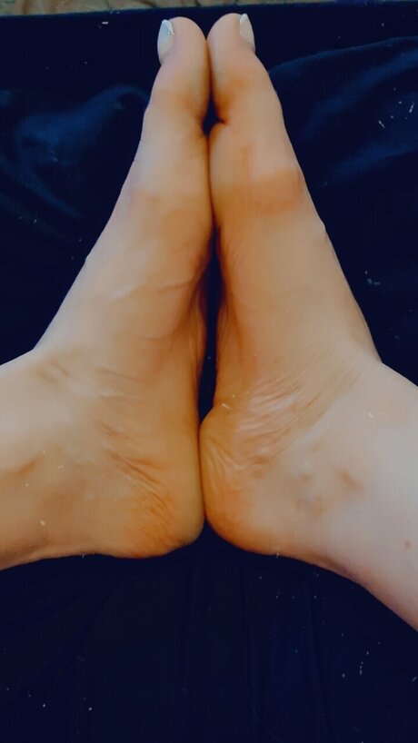 Sexyfootqueen only fans.