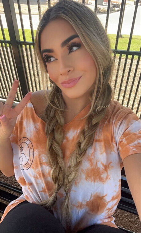 Cam Cordova onlyfans xx