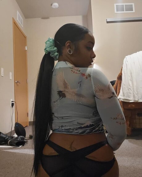 _Pyxie_ tits onlyfans
