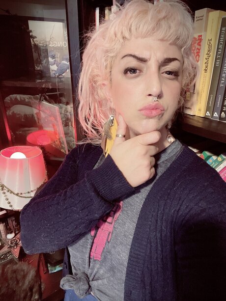 Evie s Couch onlyfans leaked