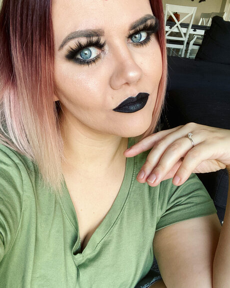 RavenX onlyfans content