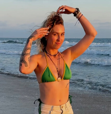 CaptainKK_ nude only fans