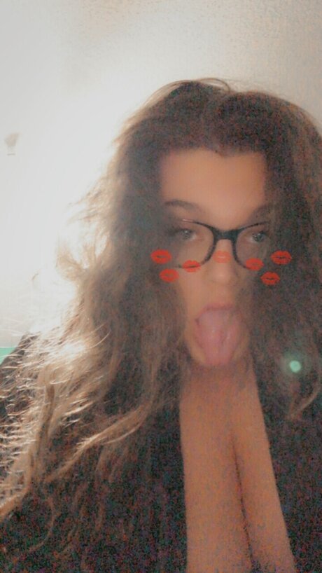 Big titty babe onlyfans pics nude