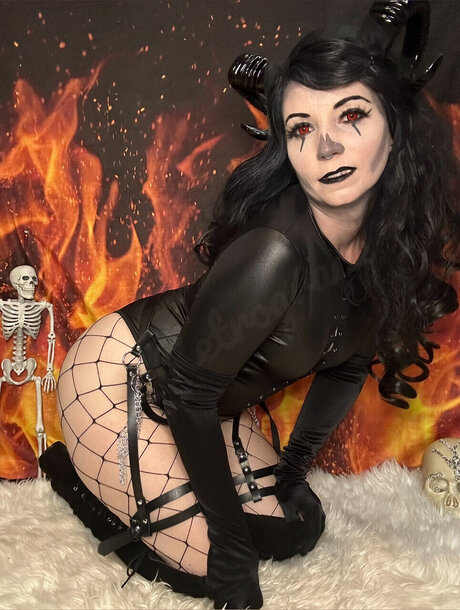 Jade Retrograde naked leaked onlyfans