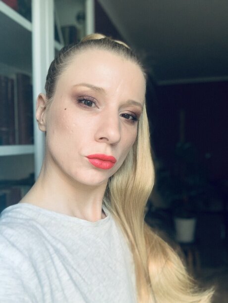 Lady Alexandriya tits onlyfans