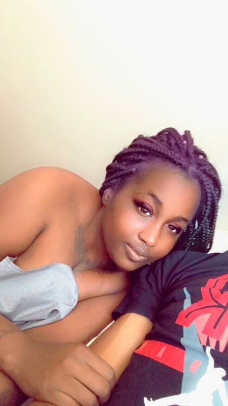 Mookielovee only fans pic