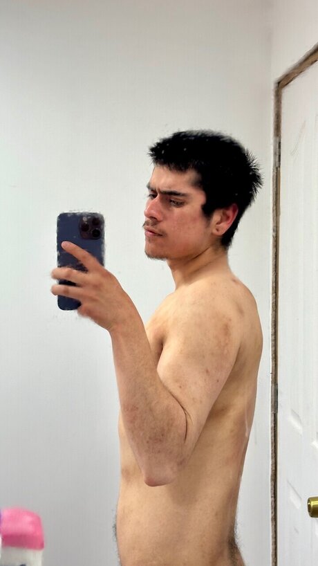 Vazzqq only fans nude