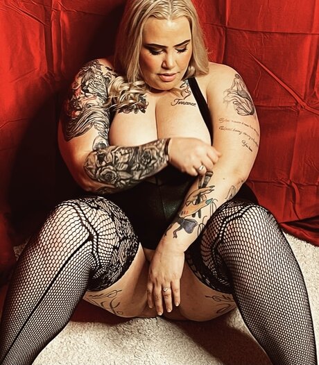 LadyKellz nude on onlyfans