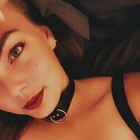 RedVelvetine x onlyfans model photo