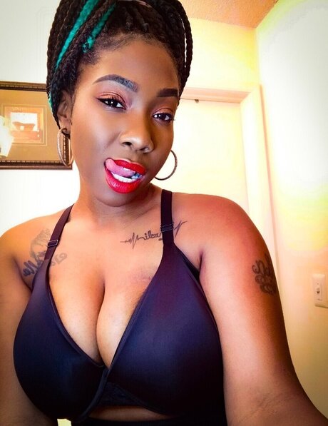 Melanin Magic nude onlyfans pics