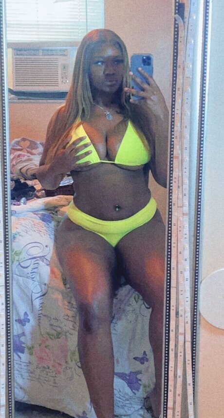 Choco Amelia onlyfans xxx