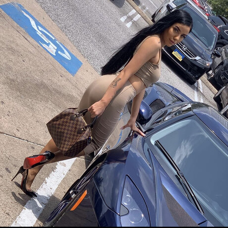 Jadeja Vu_ feet onlyfans