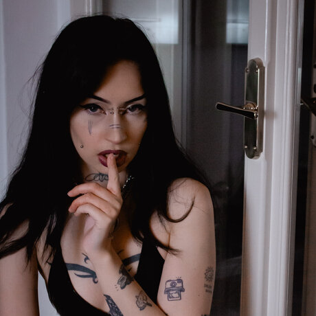 Cleo Peach_ onlyfans lean