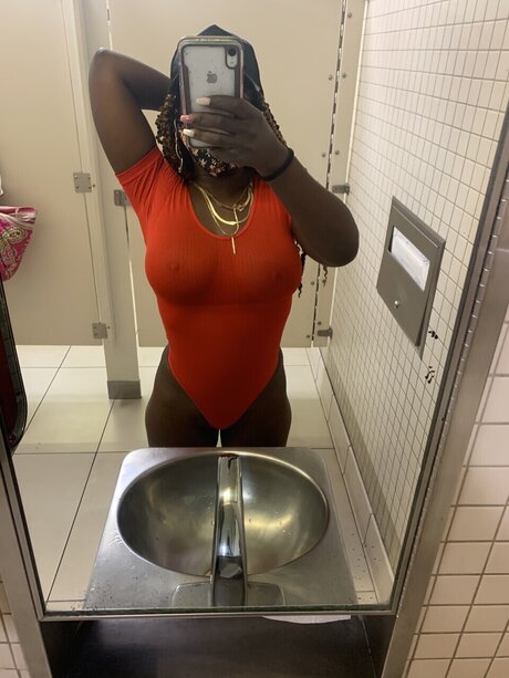 Jazmine Brown onlyfans leaks.