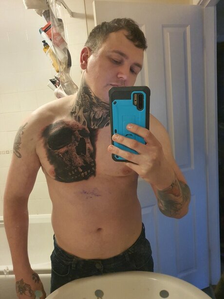 H34RTLES5 onlyfans strip tease