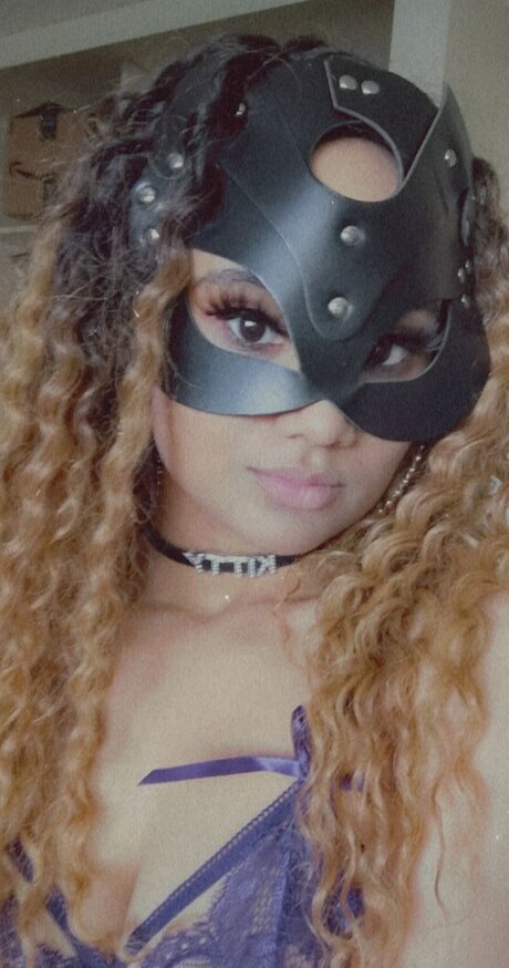 MizzSmittenKitten free only fans