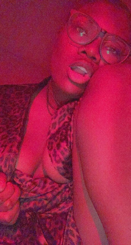 Unfriendly Thottiee only fans nudes