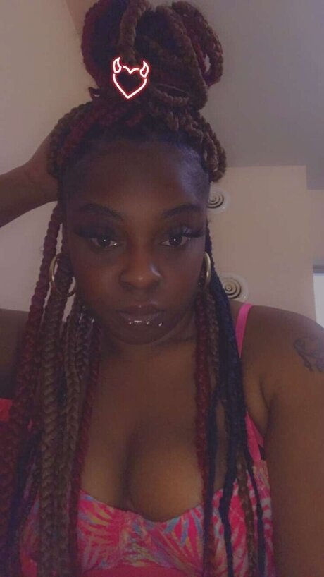 Chantal Edwards onlyfans nude leaked