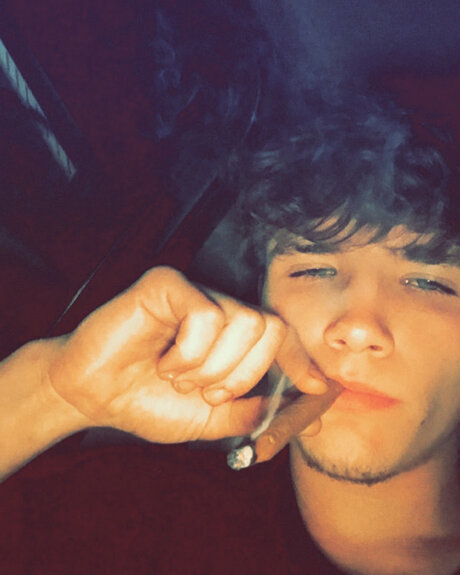 Levi Hansen strip onlyfans