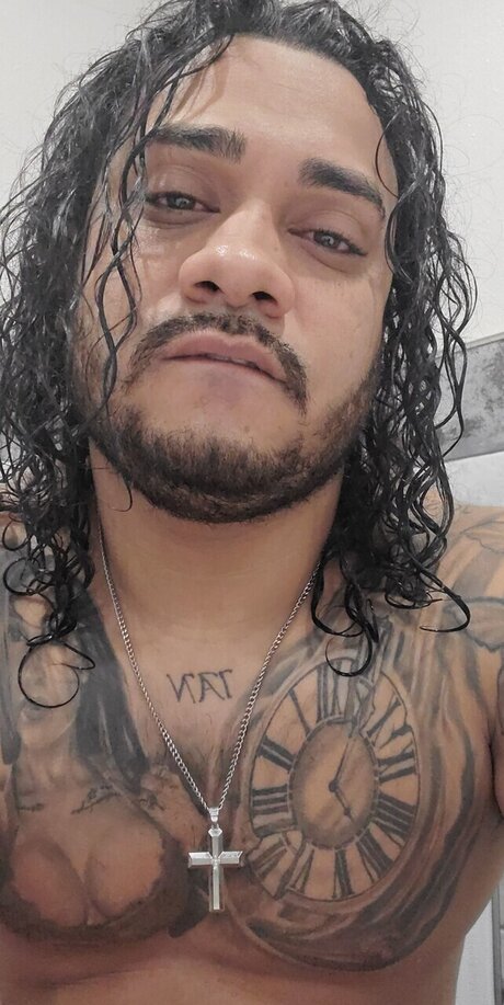 Frankie Rioz is on onlyfans