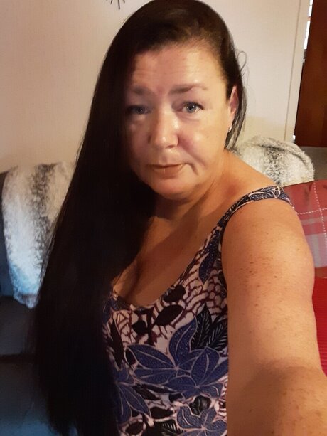 Jacqueline Chalmers Cochrane strip onlyfans