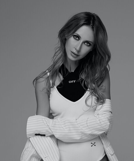 Vikki onlyfans images