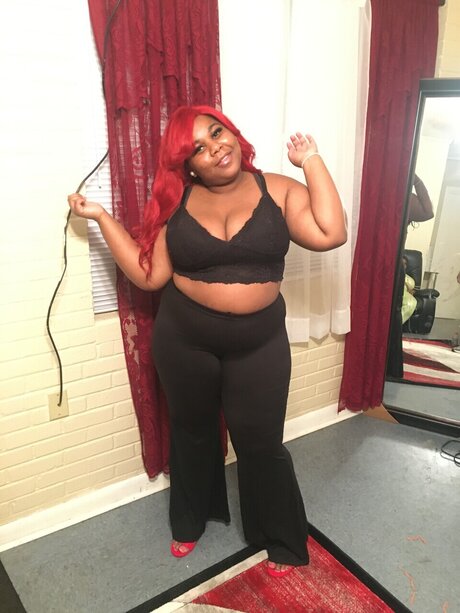 Sharayvia Jones onlyfans leak