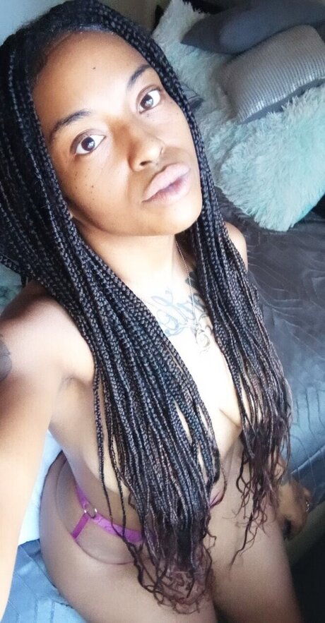 Smokahantaz_ only fans nude leaks