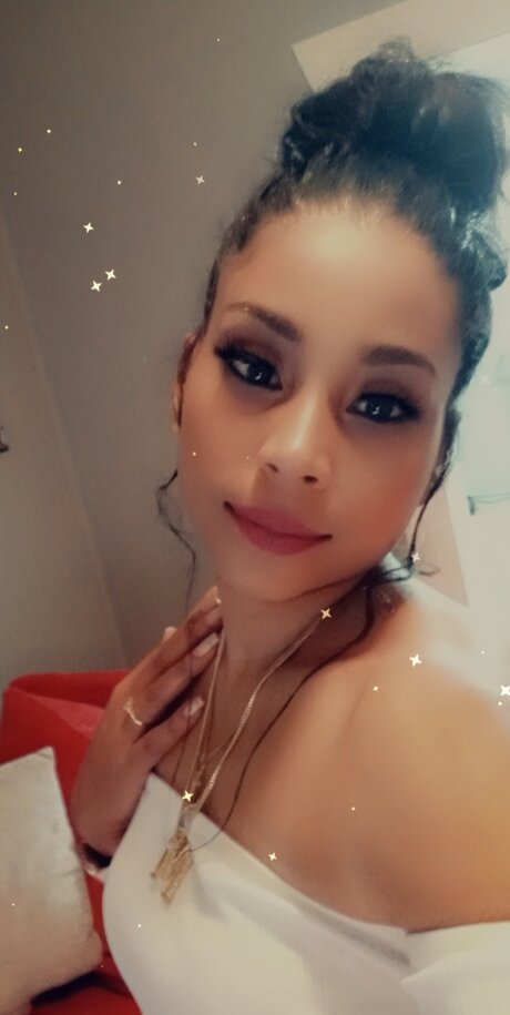 Melly eats nude onlyfans