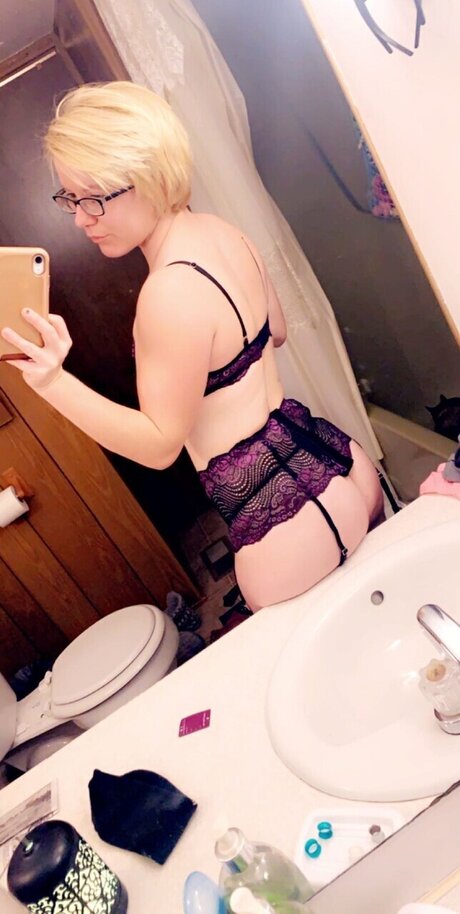 Koosi23 onlyfans strip