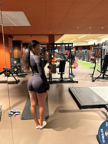 Little Lolla onlyfans nudes leak