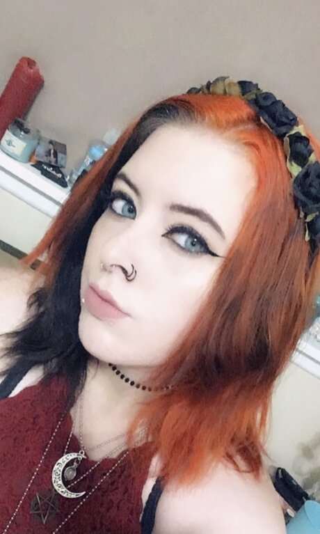 LittleMsUndead nude porn onlyfans