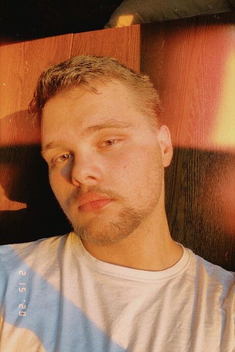 P1Sy onlyfans model images