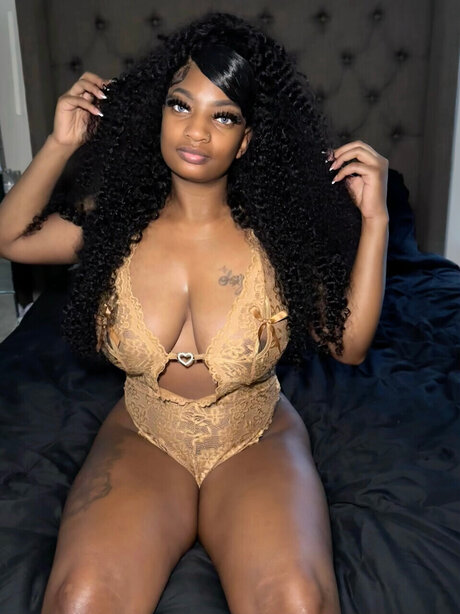 AneciaO onlyfans leak