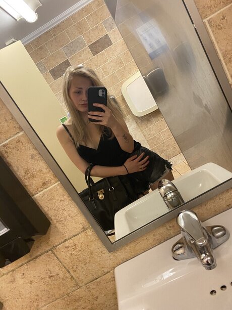 Mrs obey leaks only fans