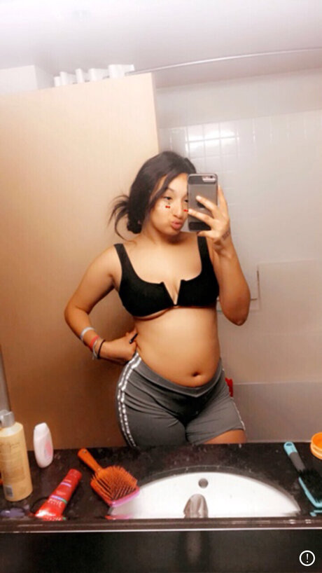 BiggBambii onlyfans porn leaked