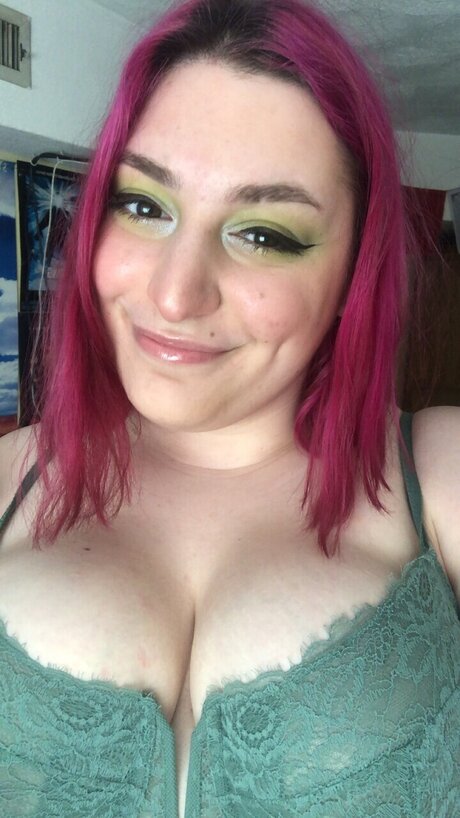 u47666898 onlyfans nude photos