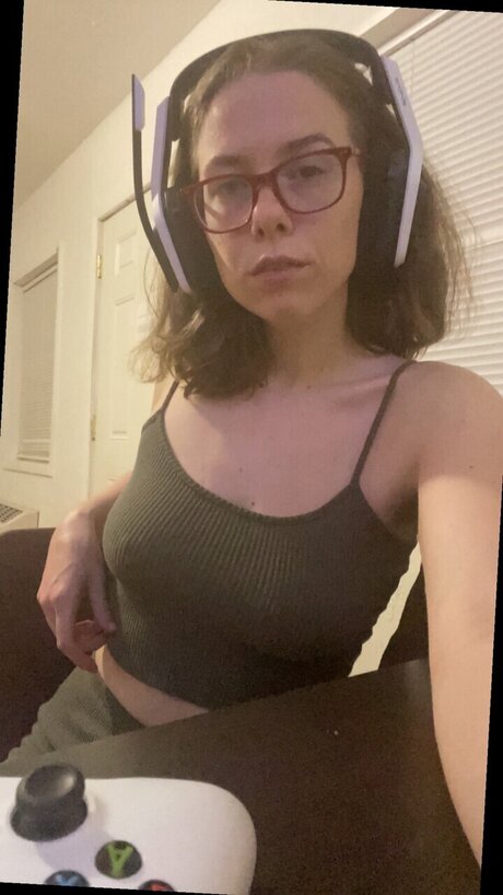 Shyhotnerd xxx only fans