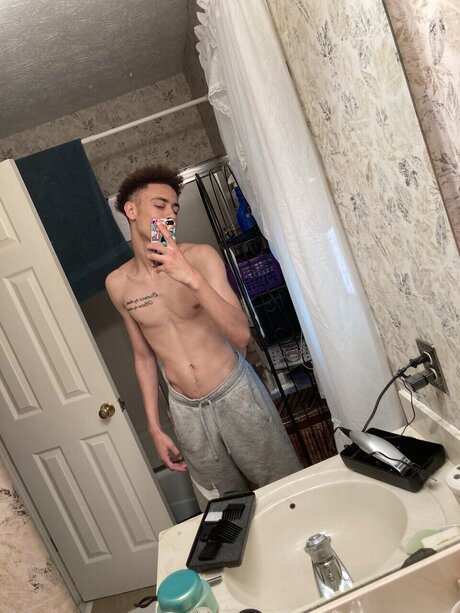 Jnastay Yuuuer nude onlyfans