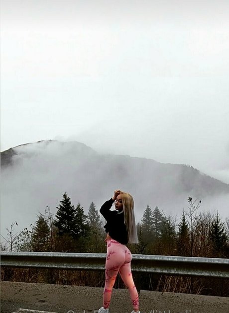 littlealicexxx onlyfans pic